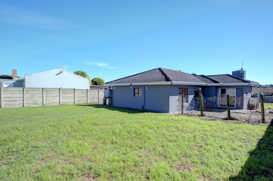 3 Bedroom Property for Sale in Sherwood Eastern Cape